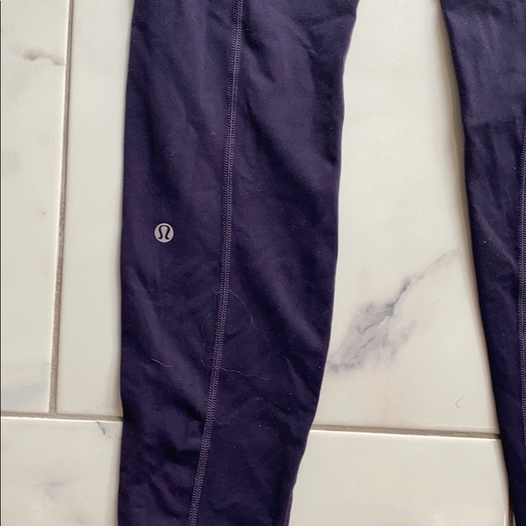 Lululemon full length high waisted legging - Picture 4 of 5